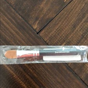 Bare escentuals max coverage concealer brush